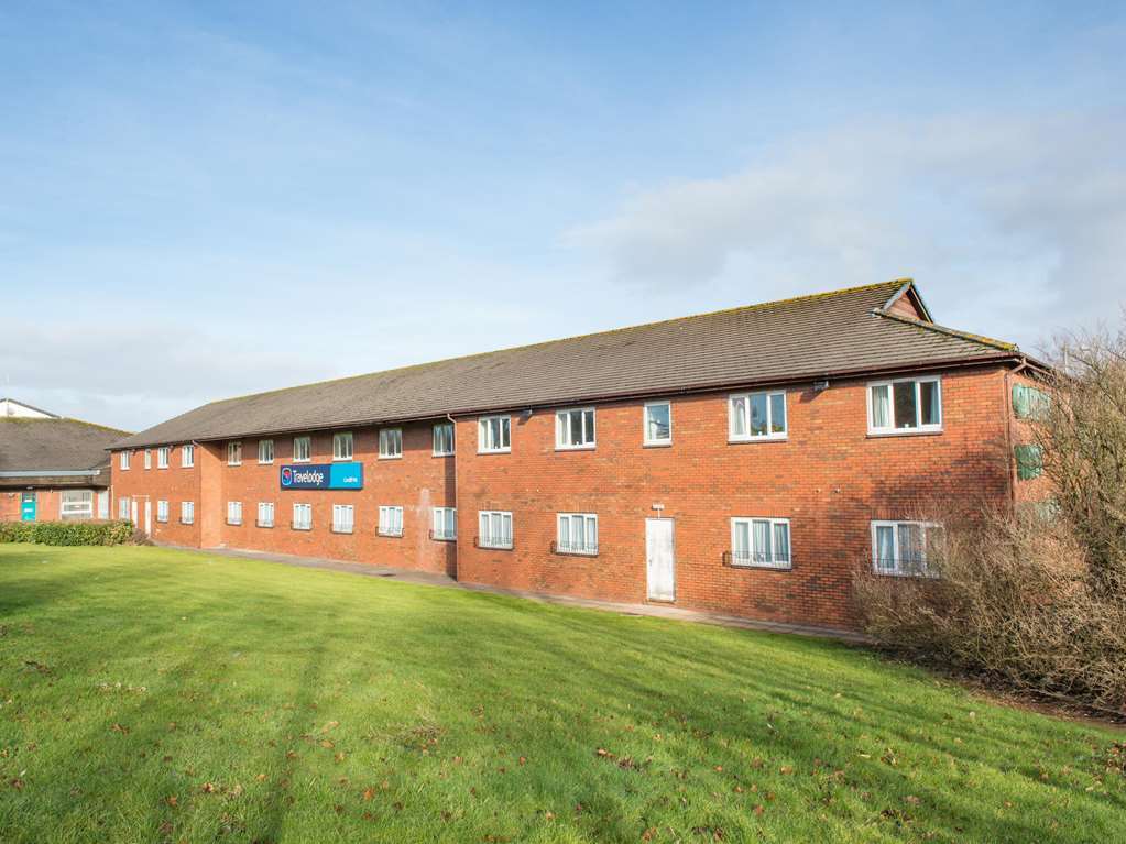 Travelodge Cardiff M4 Екстериор снимка